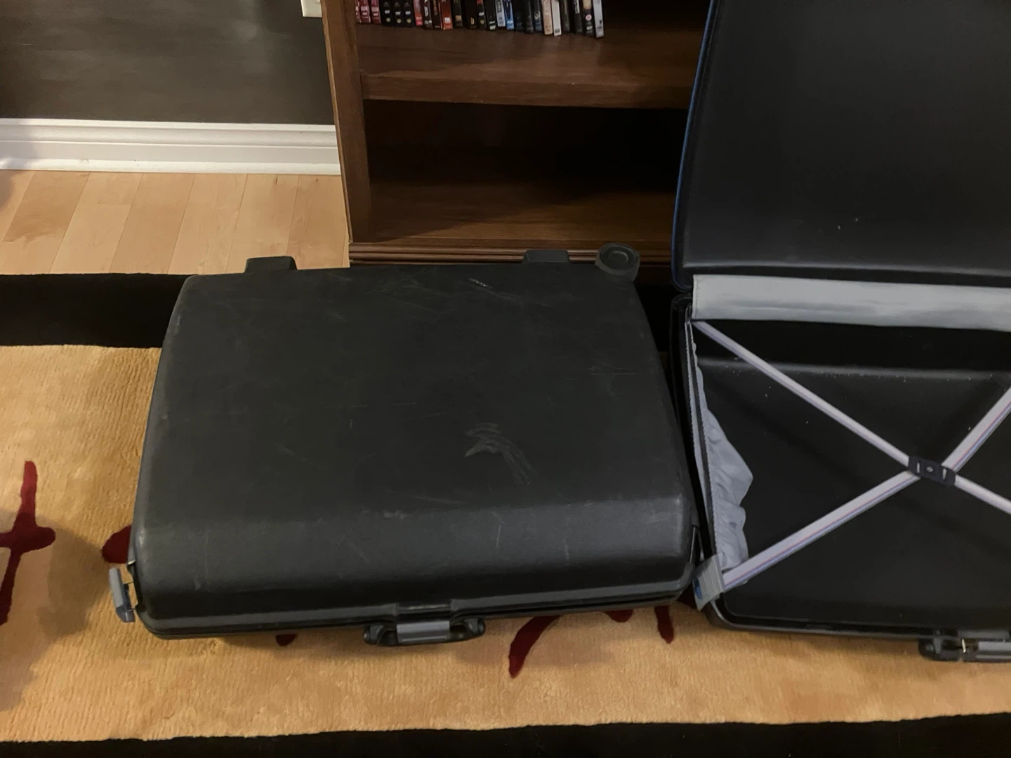 Samsonite Suitcase - photo 2