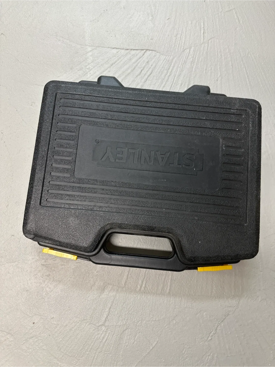 Stanley Pneumatic Air Tool Kit w/ Case image indicator(2)