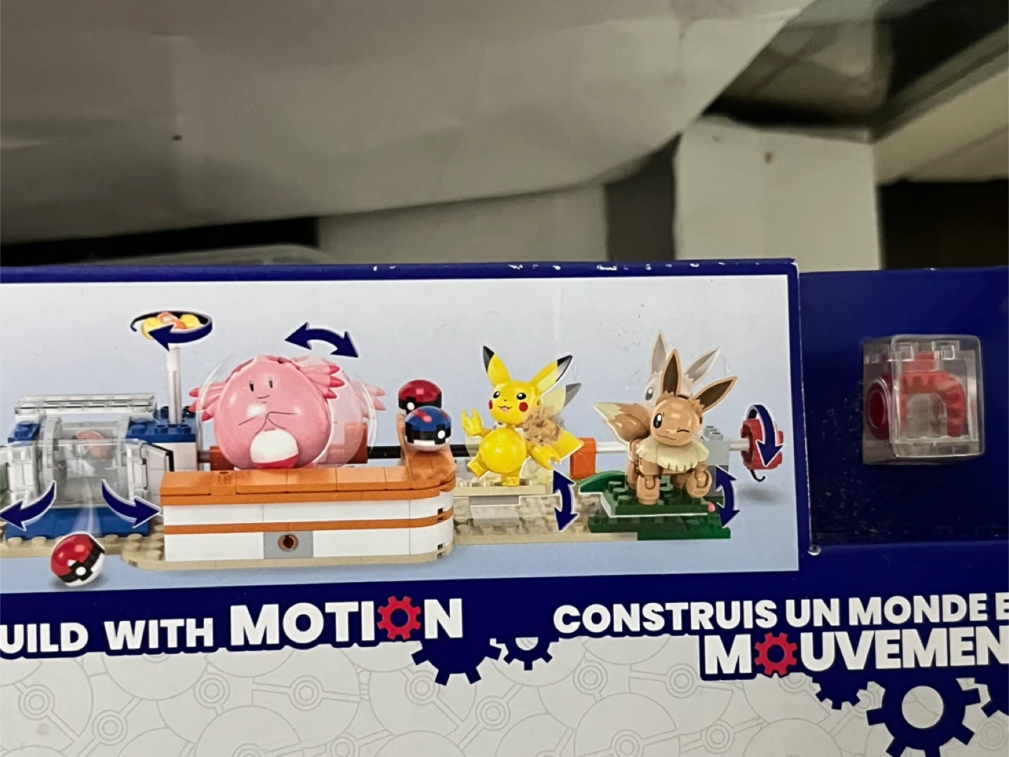 MEGA Pokémon Forest Pokémon Center Building Set - photo 3