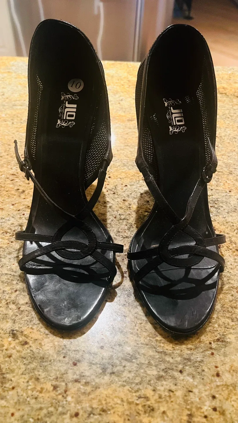 JLO Black Heels - Size 10 image indicator(2)