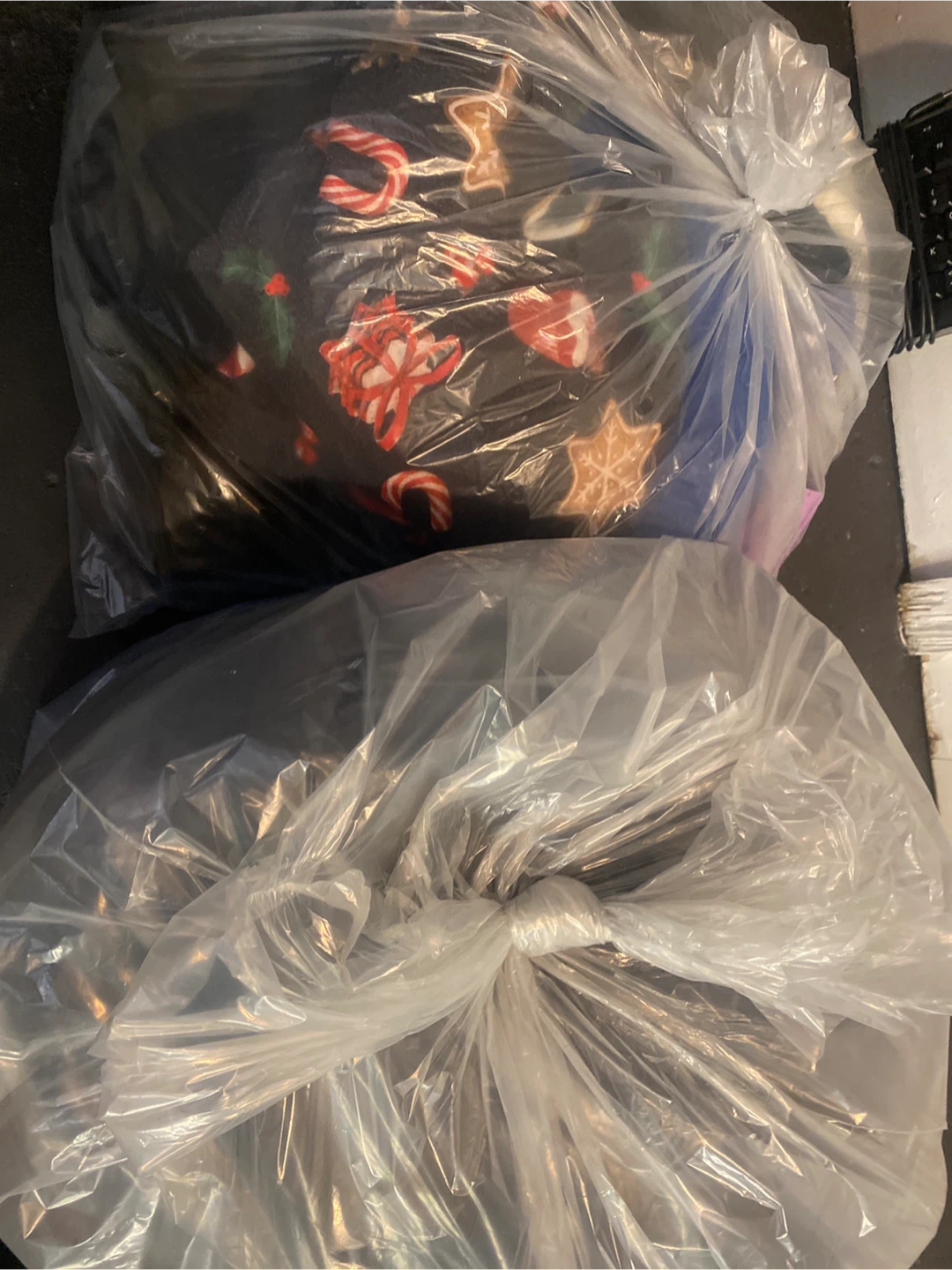 WOMEN FREE CLOTHES - MEDIUM SIZE