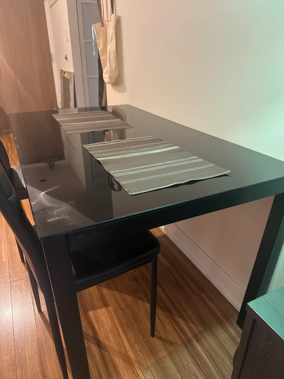 Black Dining Table with Chairs image indicator(3)