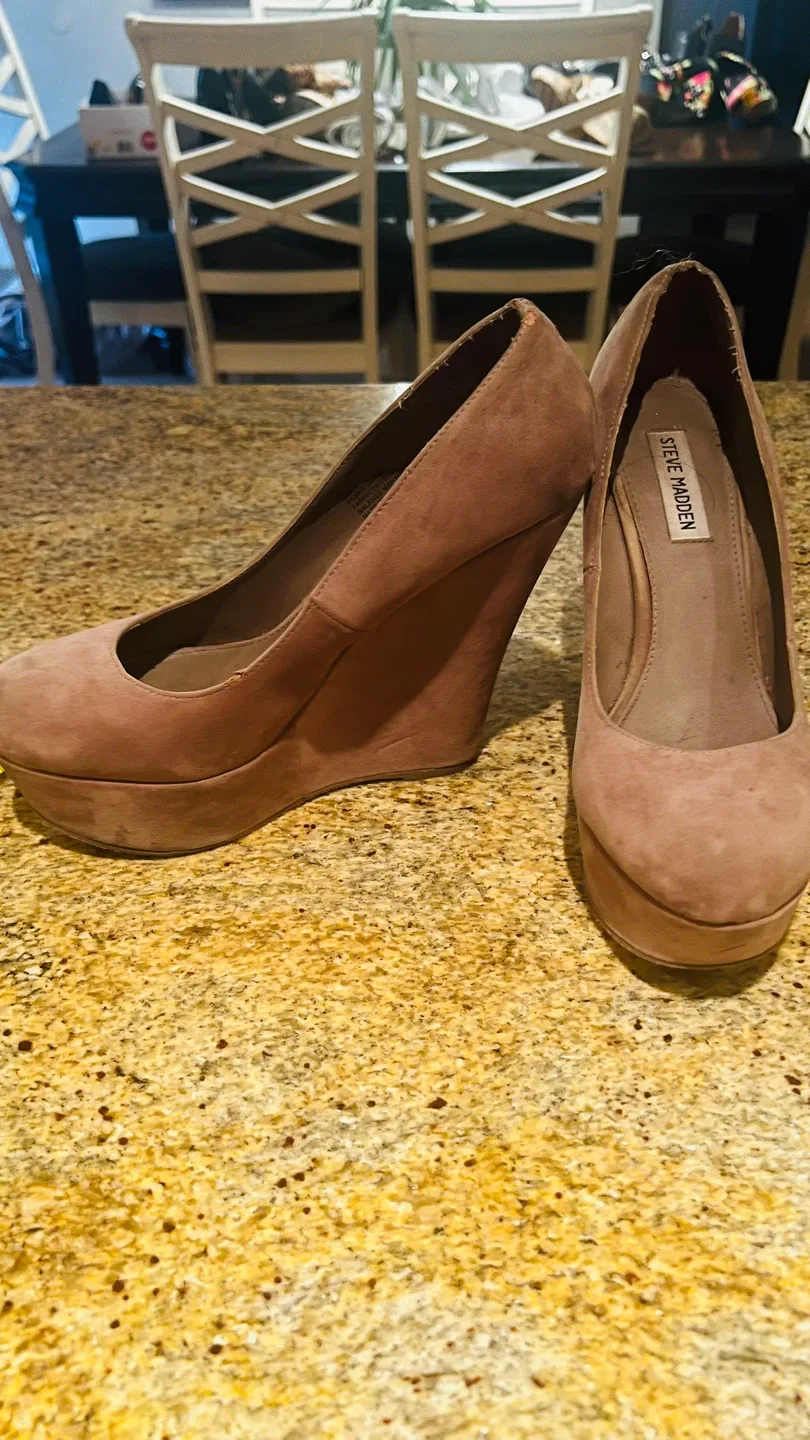Steve Madden Wedge Heels, Size 10 image indicator(2)