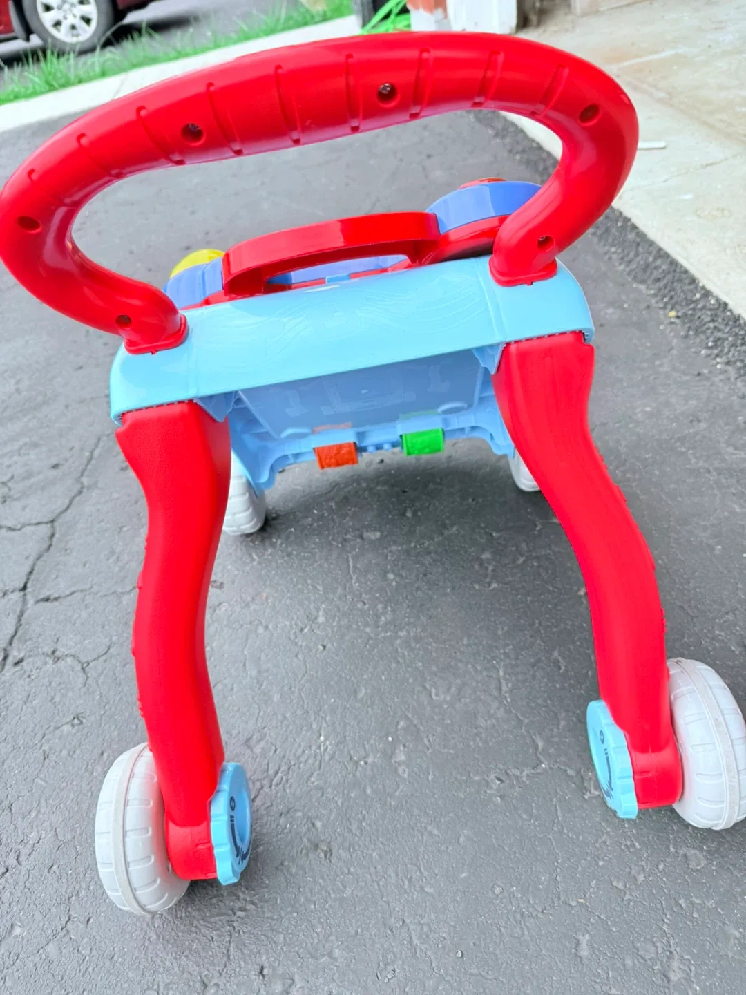 VTech Sit-to-Stand Learning Walker image indicator(2)