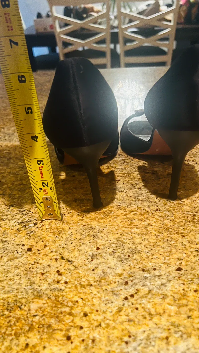 Steven Madden Black Heels Size 10 image indicator(3)