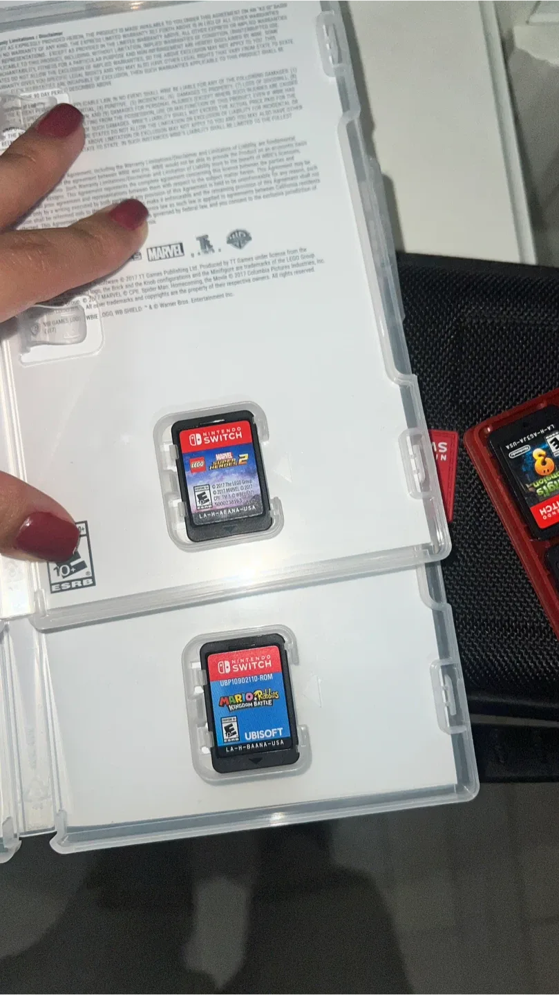 Nintendo Switch Console with Case image indicator(5)