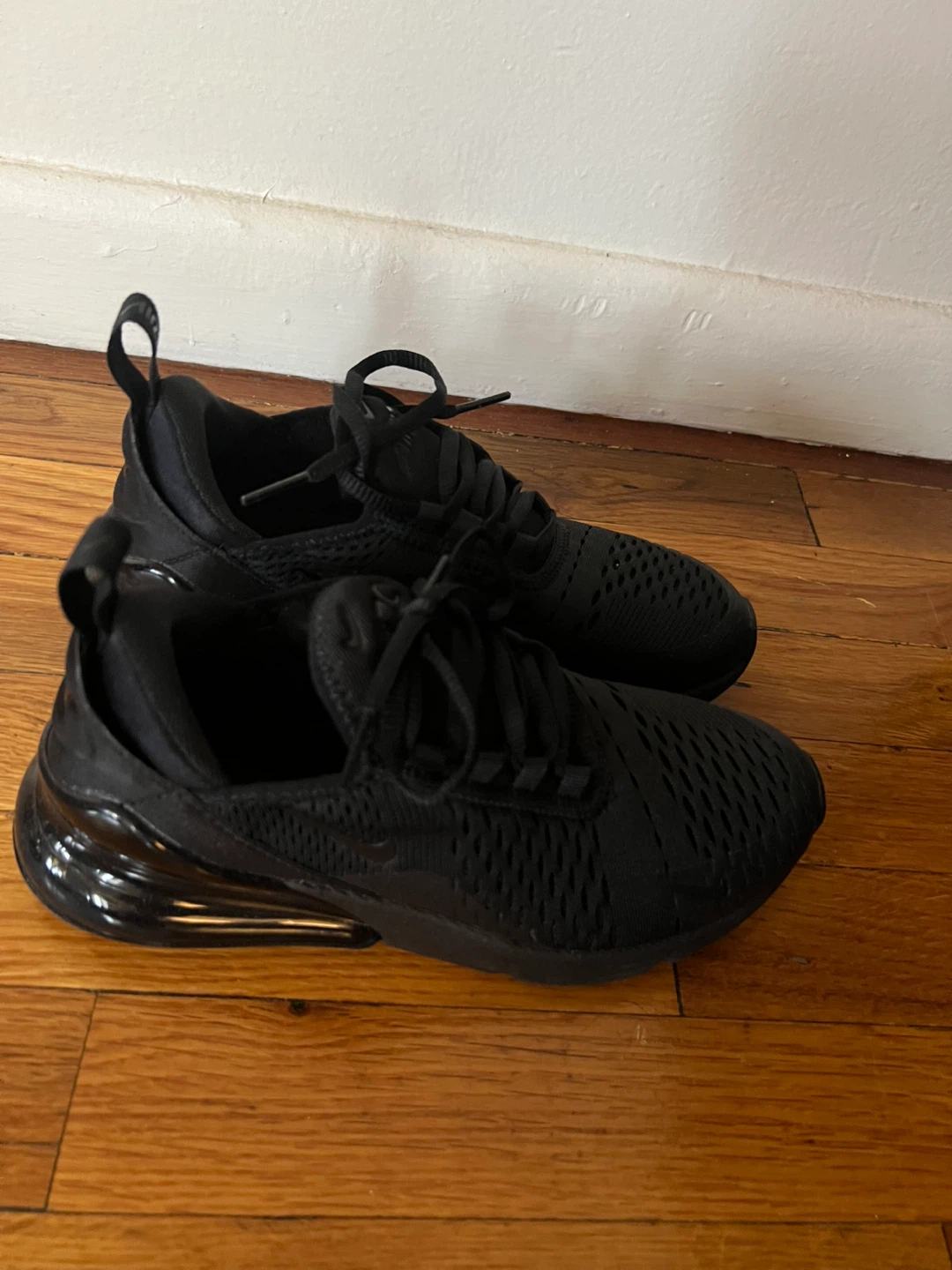 Nike Air Max 270 - Size 6-6.5 Women’s - photo 2