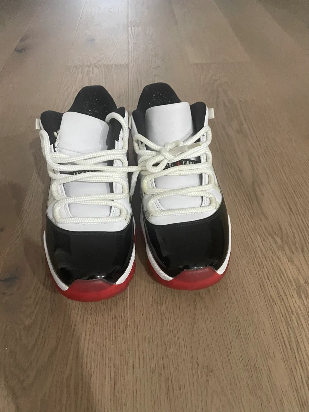 Air Jordan 11 Retro Concord Bred image indicator(2)