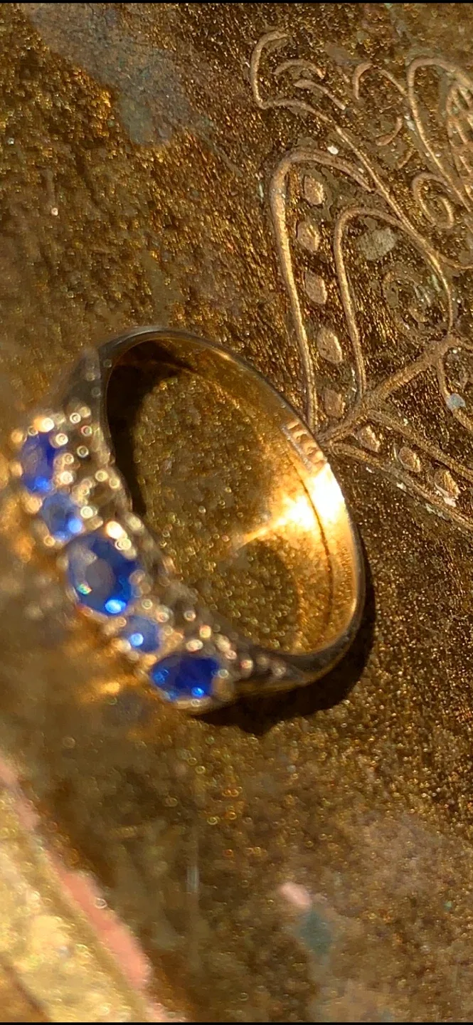 Antique pure 18k Gold, 5 Genuine Sapphire Ring image indicator(4)