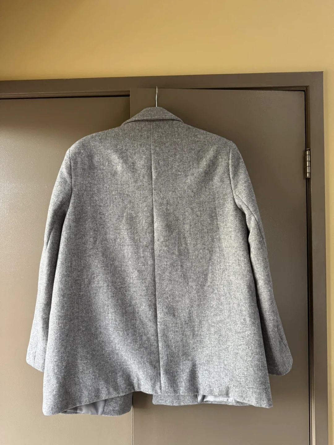 Zara Grey Blazer - Size L image indicator(3)