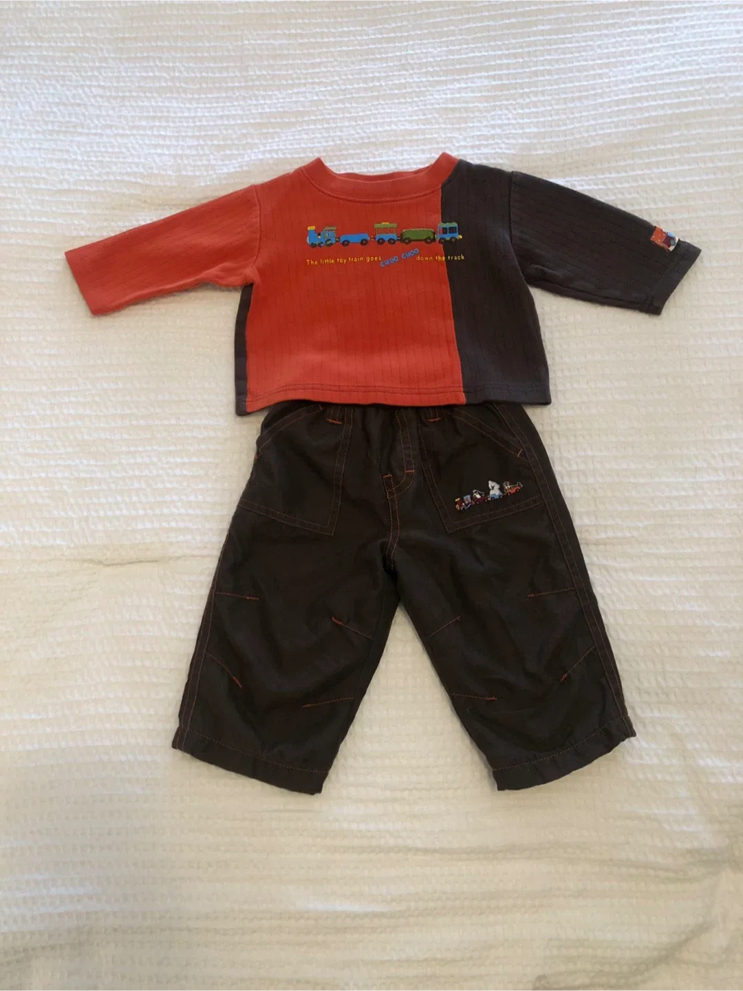 Baby 2 piece Outfit - 3-6 months thumbnail