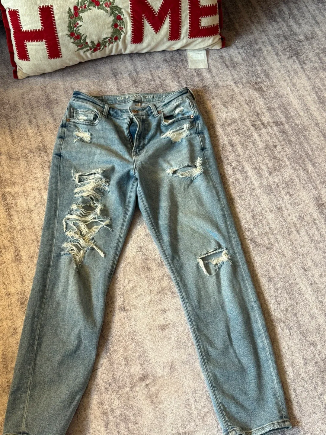 American Eagle Distressed Jeans image indicator(3)