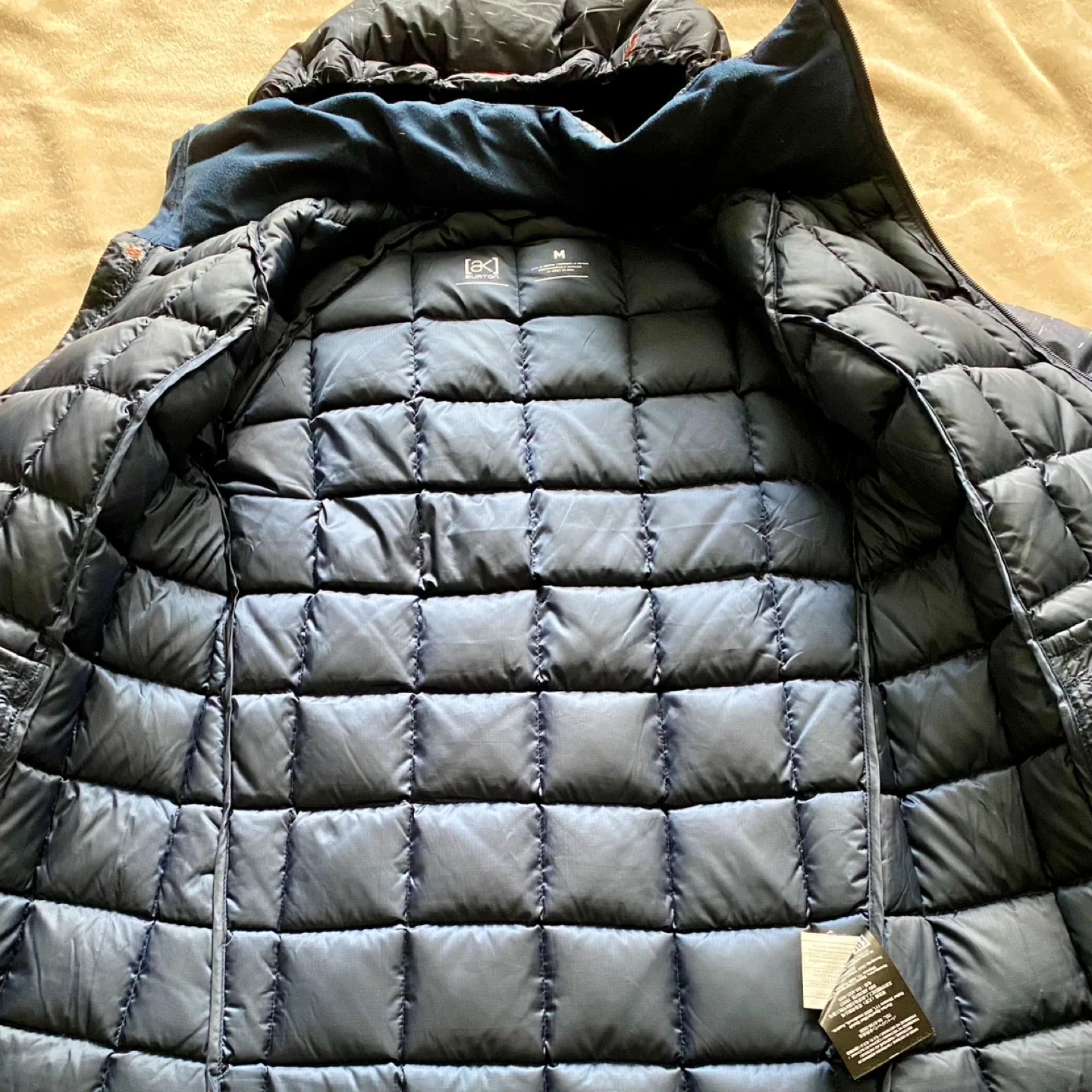 Burton [ak] Women's Down Jacket image indicator(7)