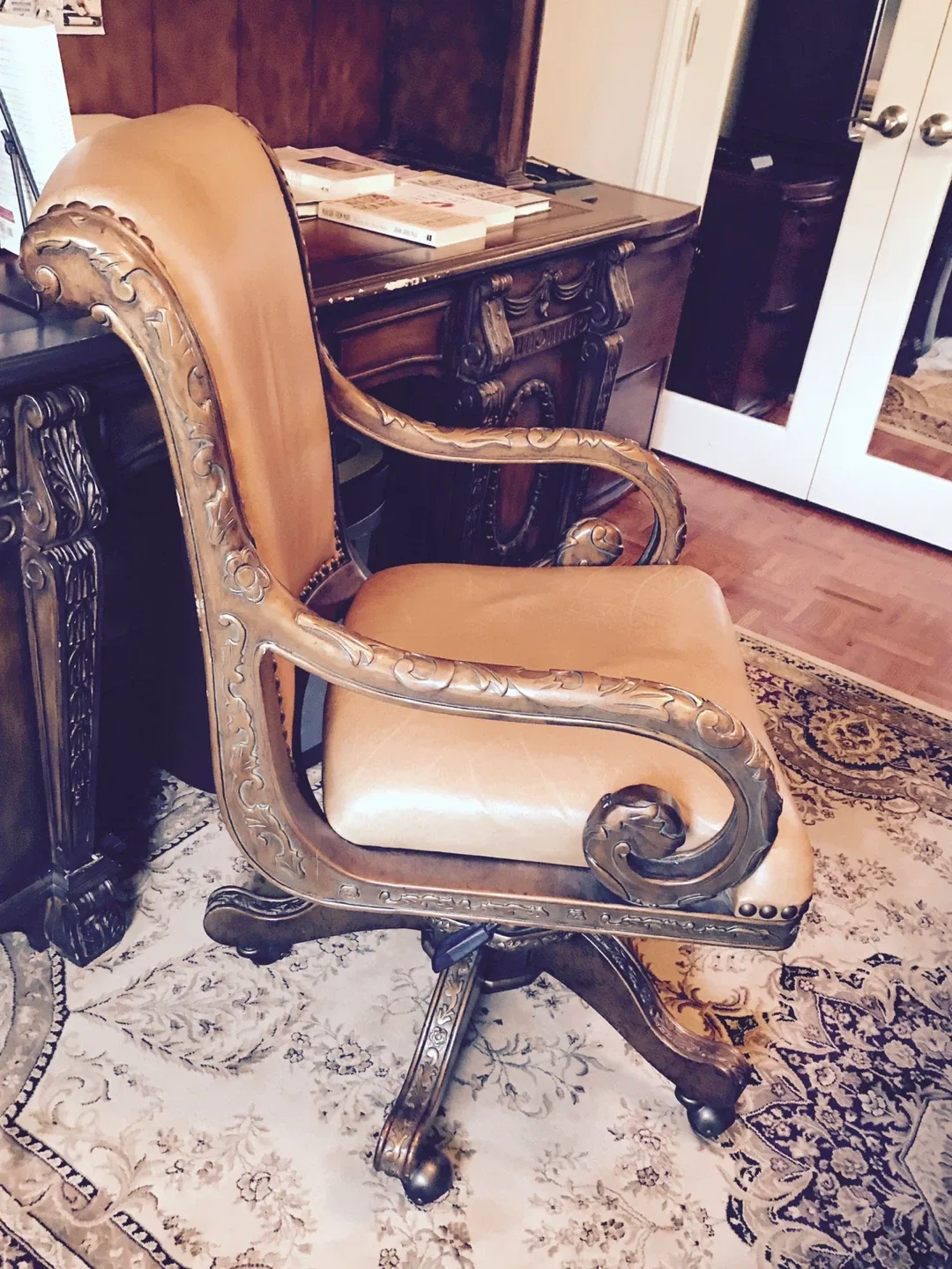 Complete Executive Office Set!!! image indicator(4)