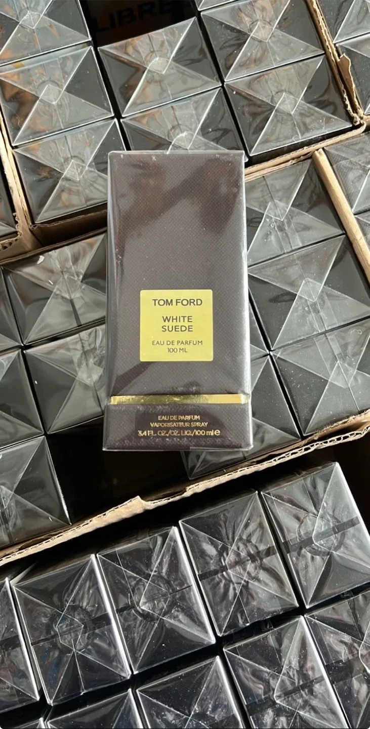 Bulk Supplier Tom Ford, Yves Saint Laurent, Dior, Chanel Perfume image indicator(7)