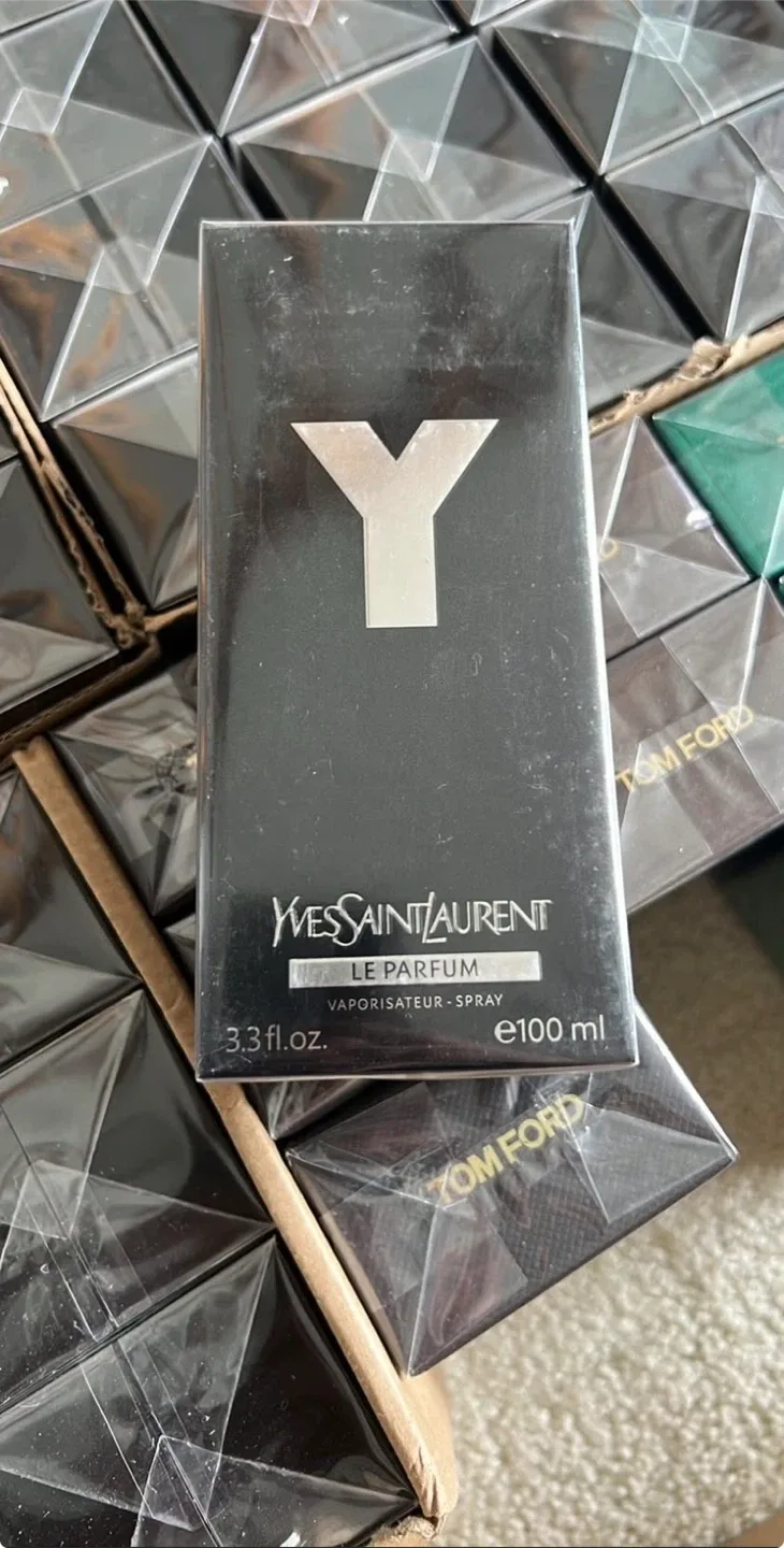 Bulk Supplier Tom Ford, Yves Saint Laurent, Dior, Chanel Perfume image indicator(8)