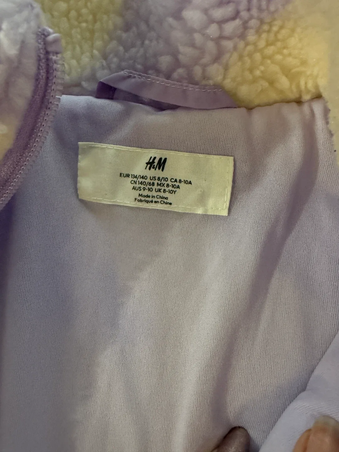 H&M Girl's Fleece Jacket - Size 8-10 image indicator(3)