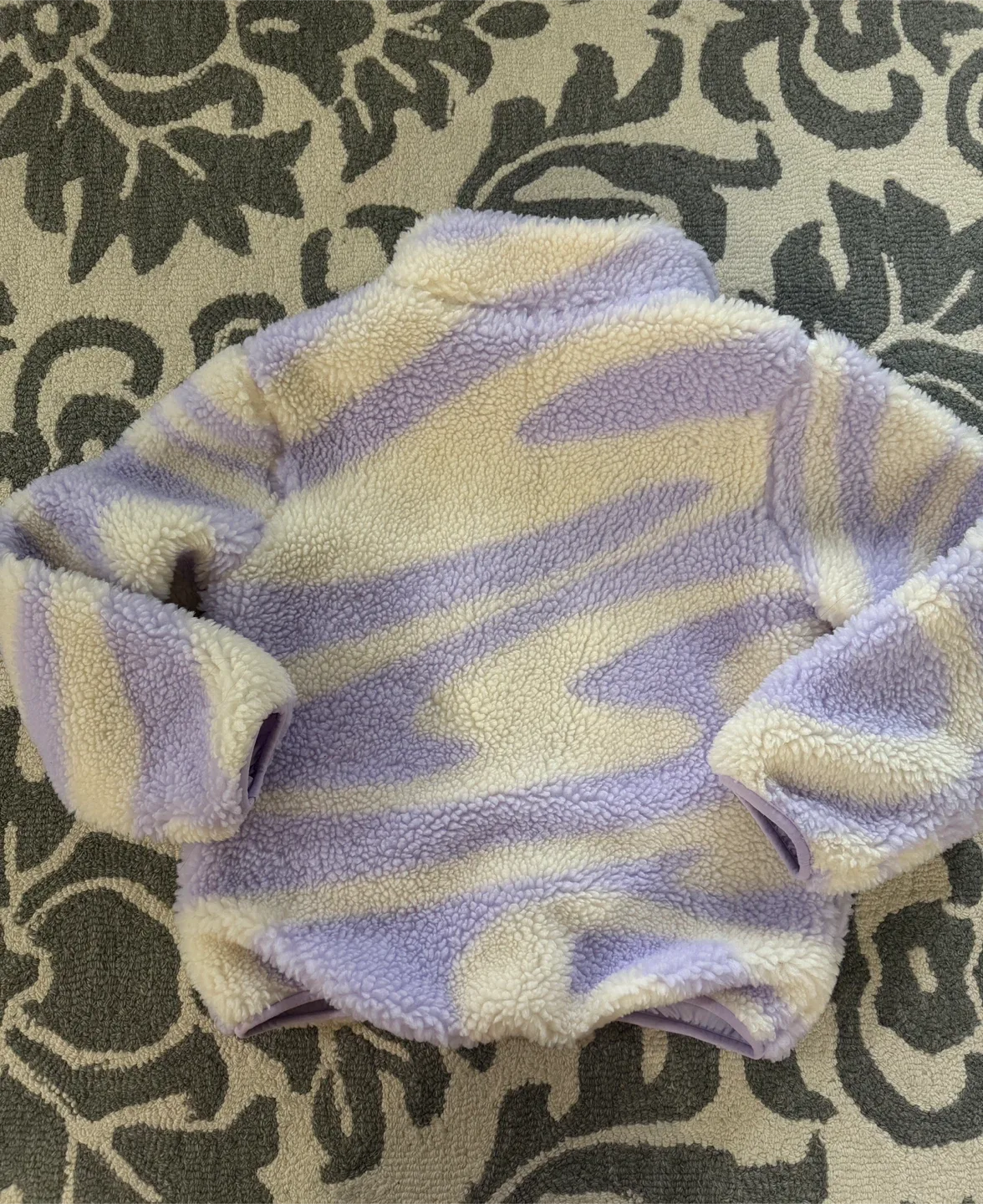 H&M Girl's Fleece Jacket - Size 8-10 image indicator(6)