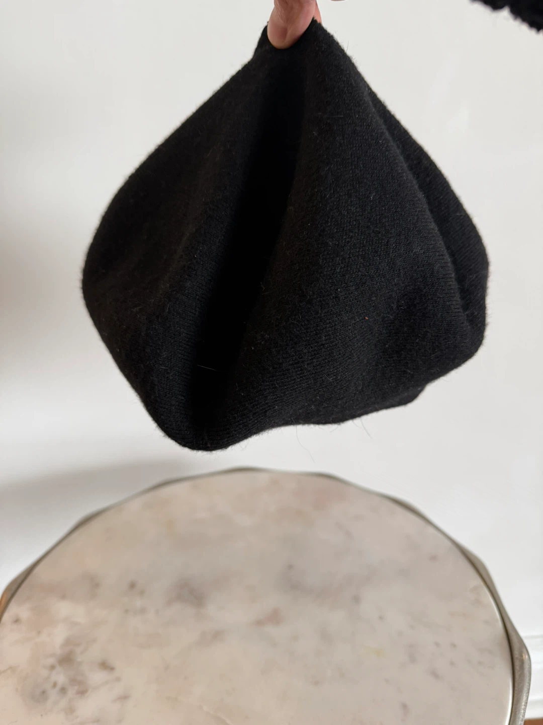 Black Cashmere Beret Hat - photo 3