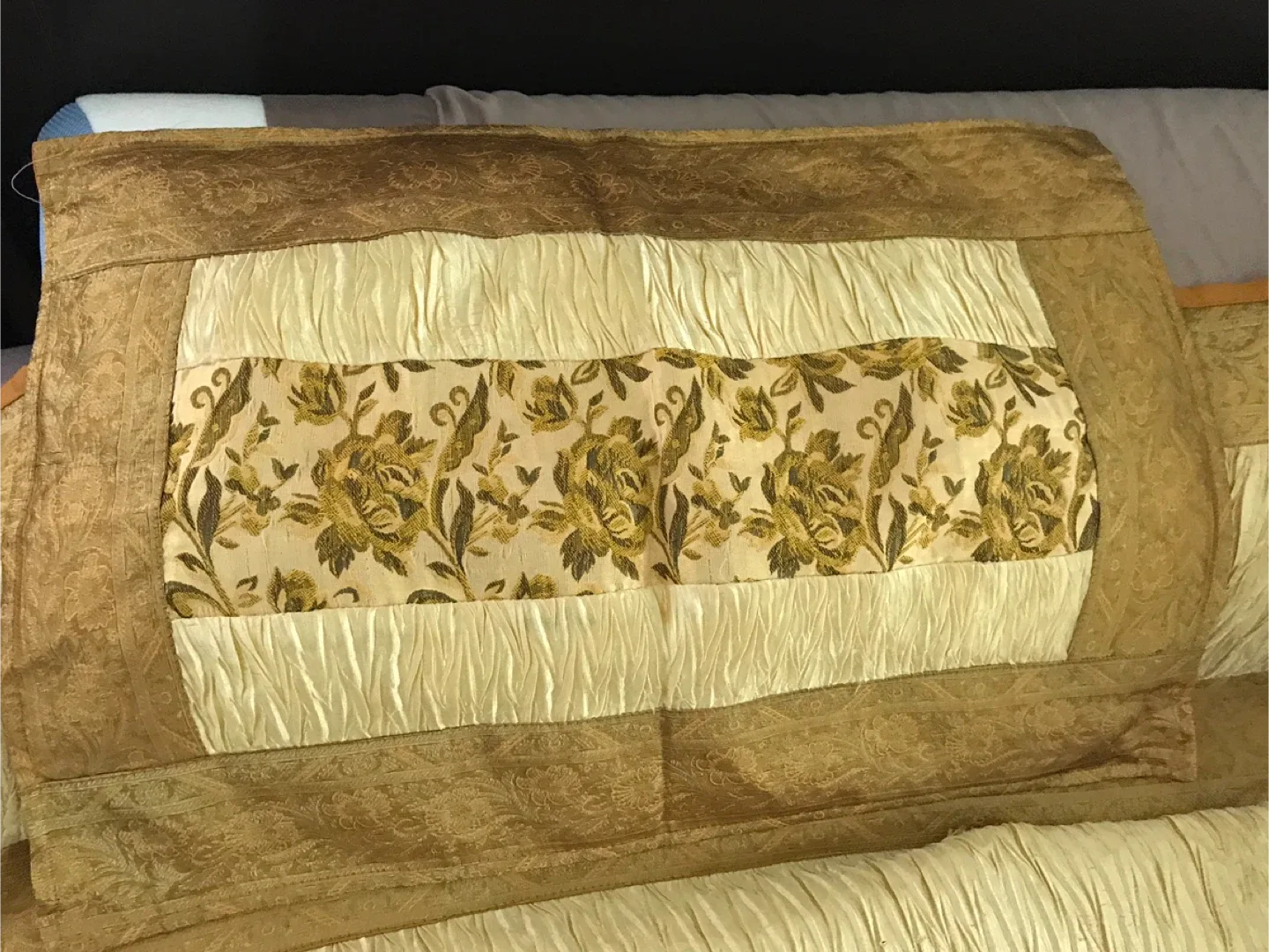 SILK Gold Floral Bedding Set (fits queen and king) image indicator(3)