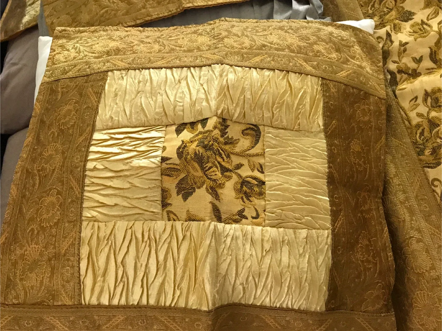 SILK Gold Floral Bedding Set (fits queen and king) image indicator(4)