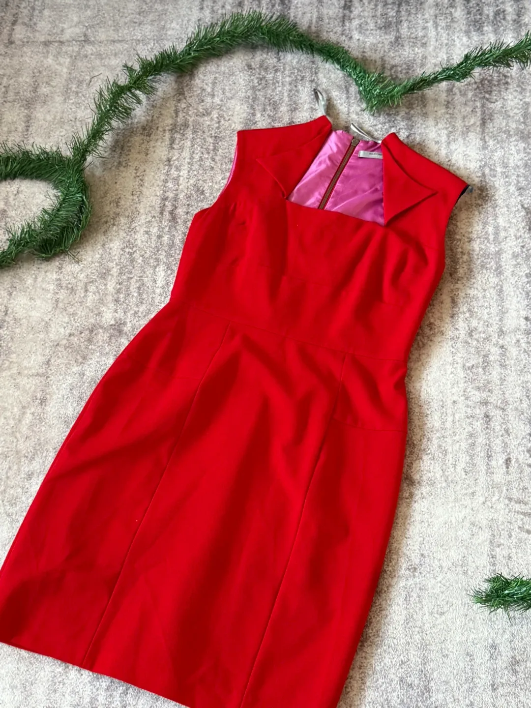 Red Sleeveless Dress image indicator(2)