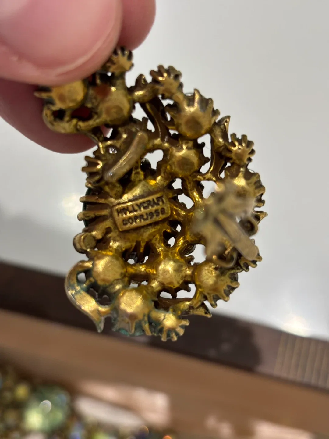 Hollycraft 1958 Vintage Brooch and Earrings Set image indicator(5)