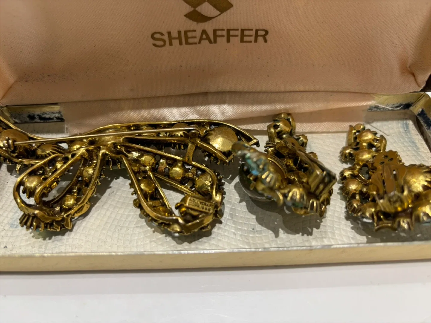 Hollycraft 1958 Vintage Brooch and Earrings Set image indicator(6)