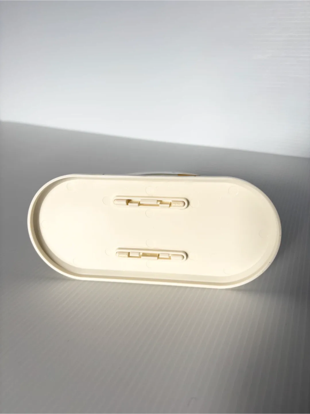 Vintage White Plastic Geese Napkin Holder image indicator(3)