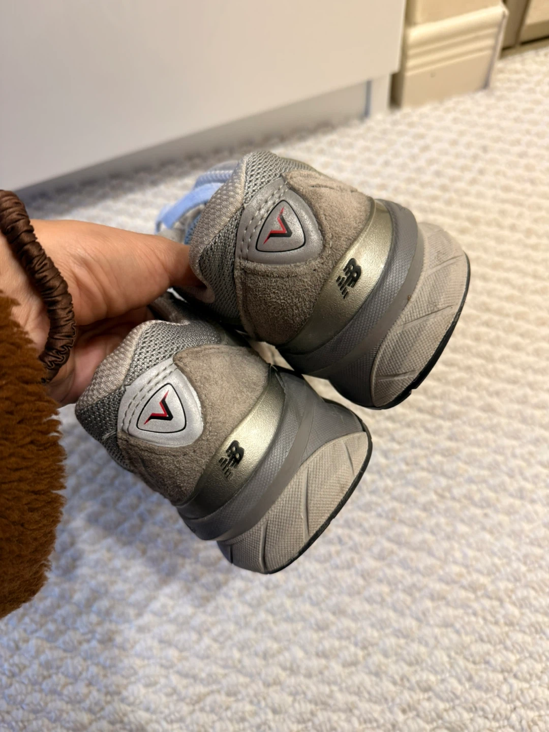 New Balance 990v5 Grey Sneakers - photo 5