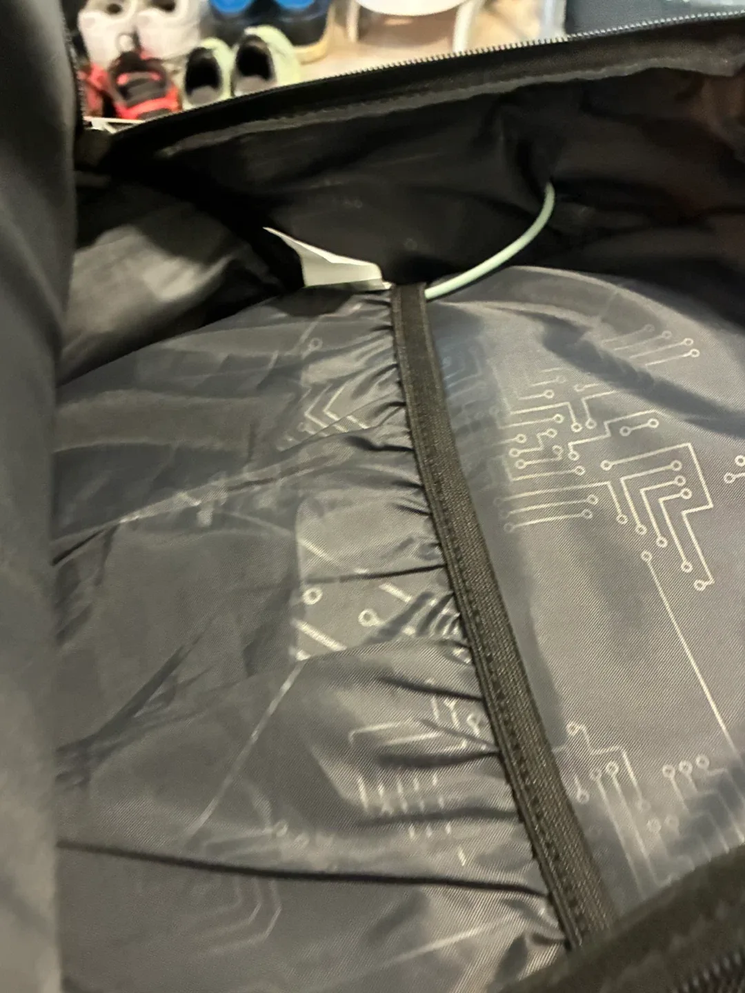 Swissdigital Design Black Backpack image indicator(6)