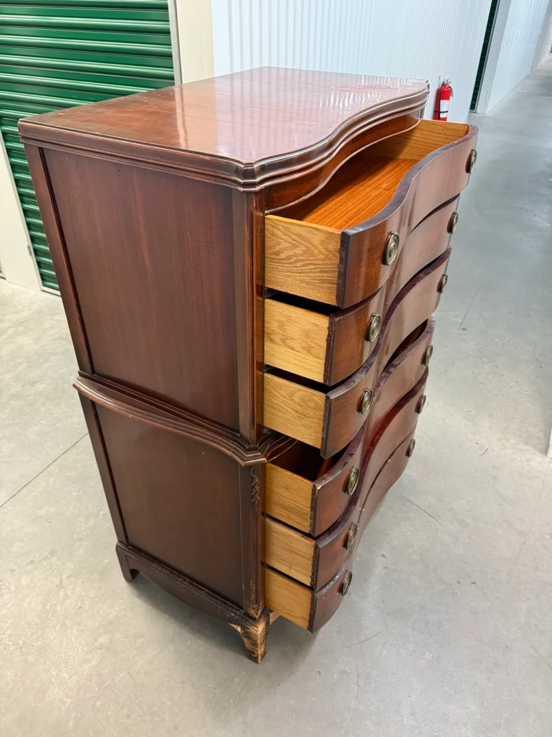 Wooden Chest of Drawers image indicator(8)