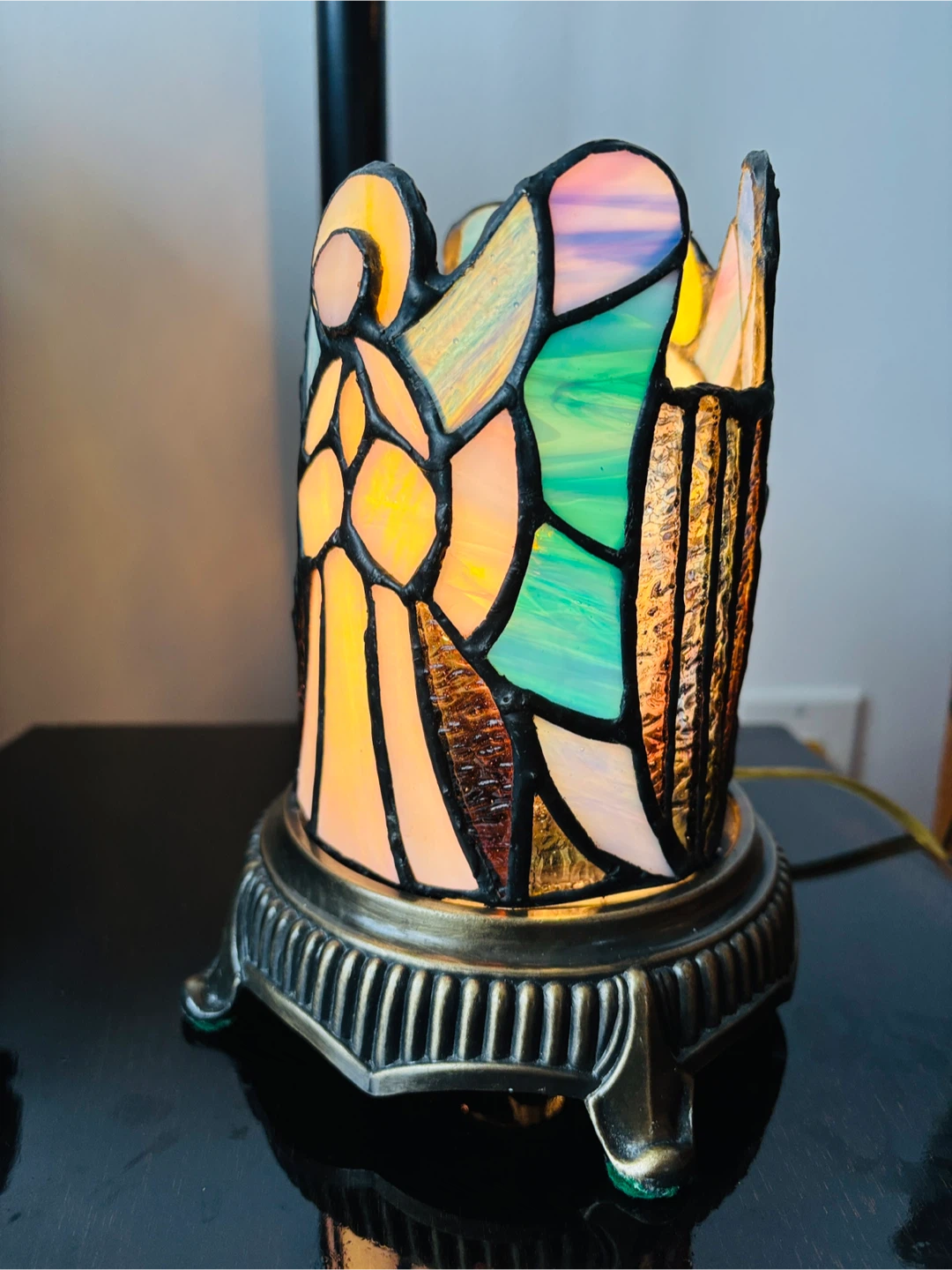 Stained Glass Angel Accent Lamp - photo 3