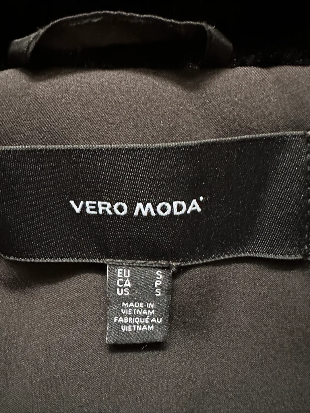 Vero Moda Black Coat - Size Small image indicator(4)
