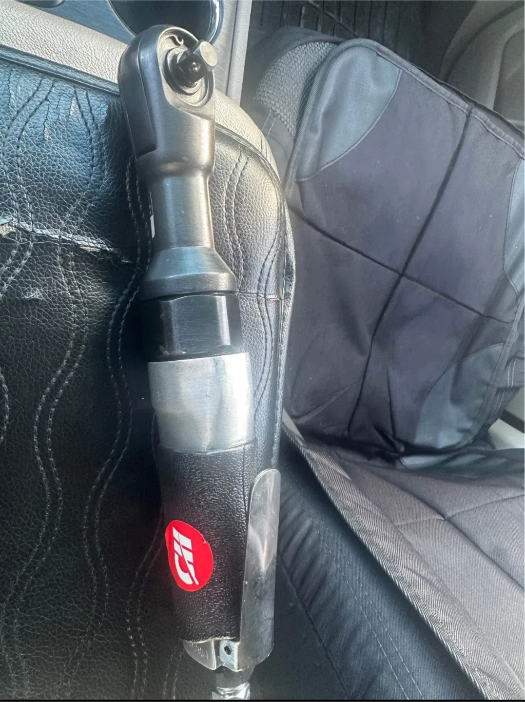 Central Pneumatic Air Ratchet & Impact Wrench