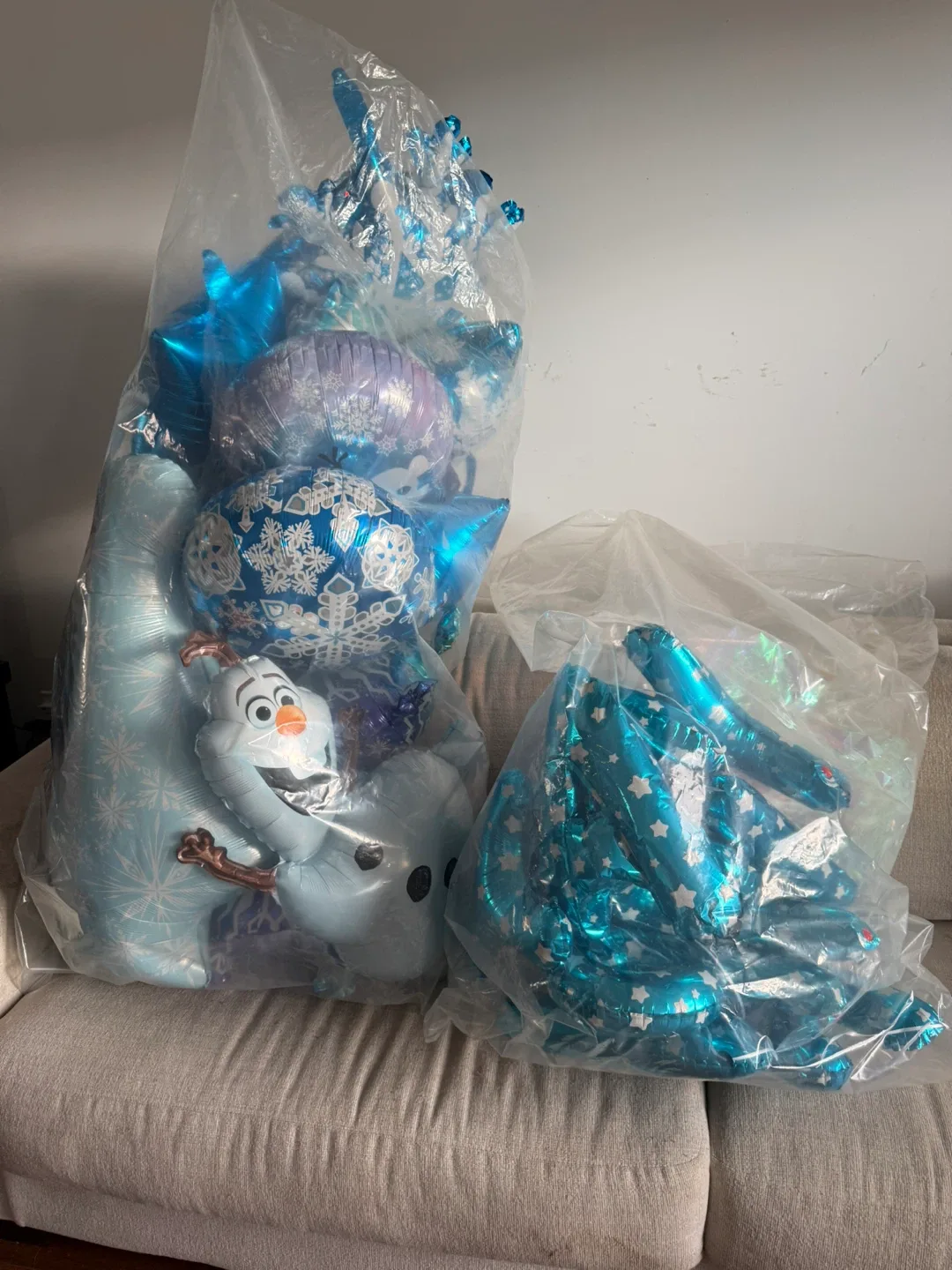 Disney Frozen Balloons - Olaf, Elsa, Snowflake image indicator(8)