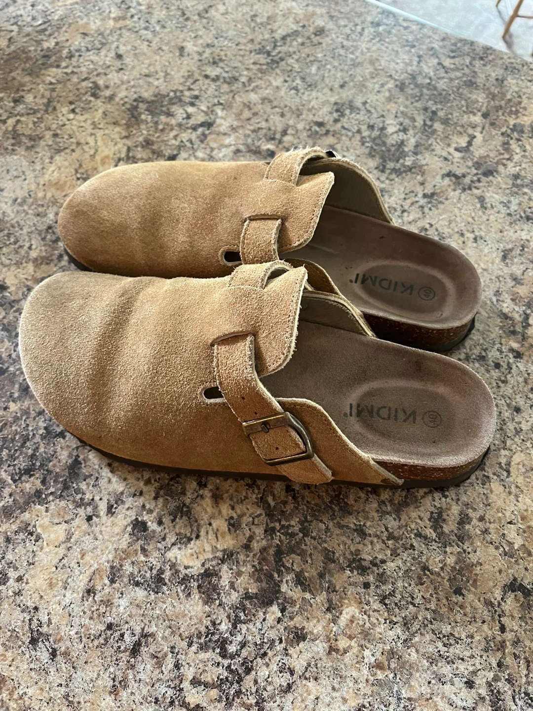 KIDMI Women's Suede Clogs - Size 8.5, Brown
