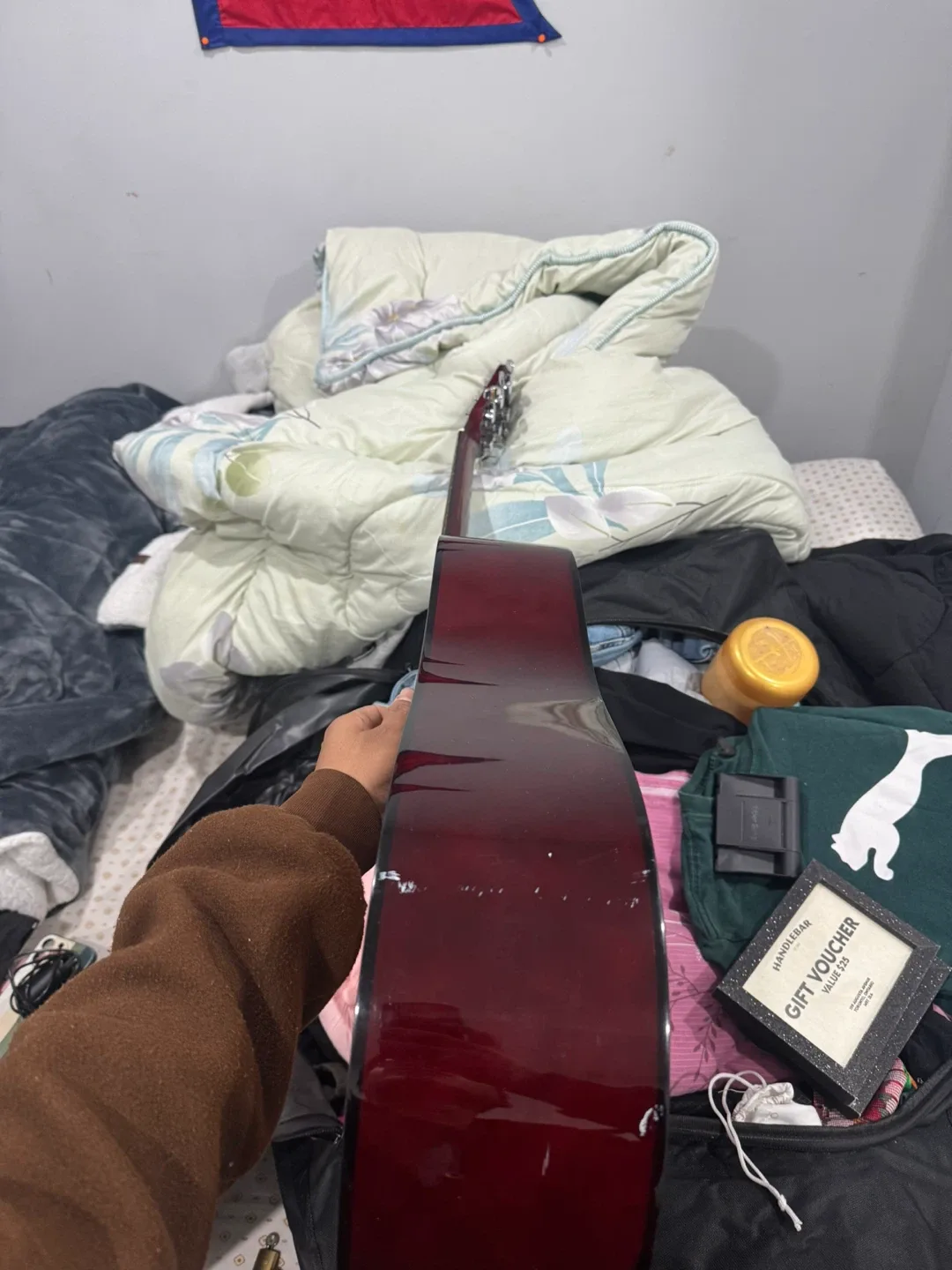 Squier by Fender Acoustic Guitar image indicator(3)