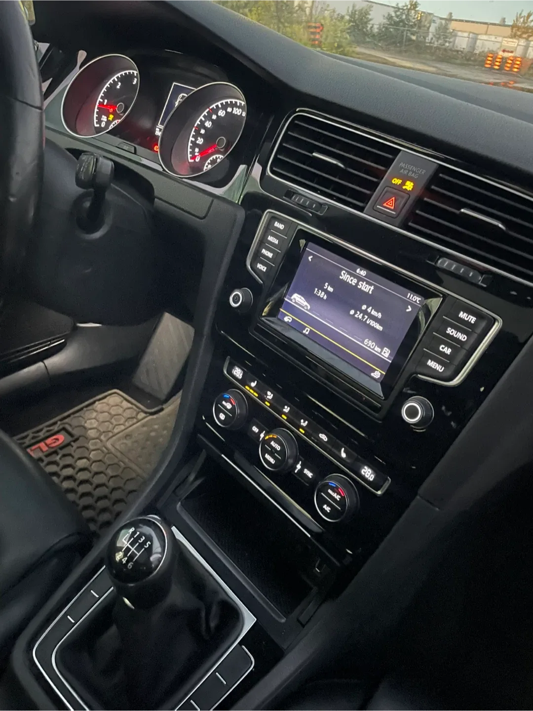 Volkswagen Golf GTD image indicator(4)