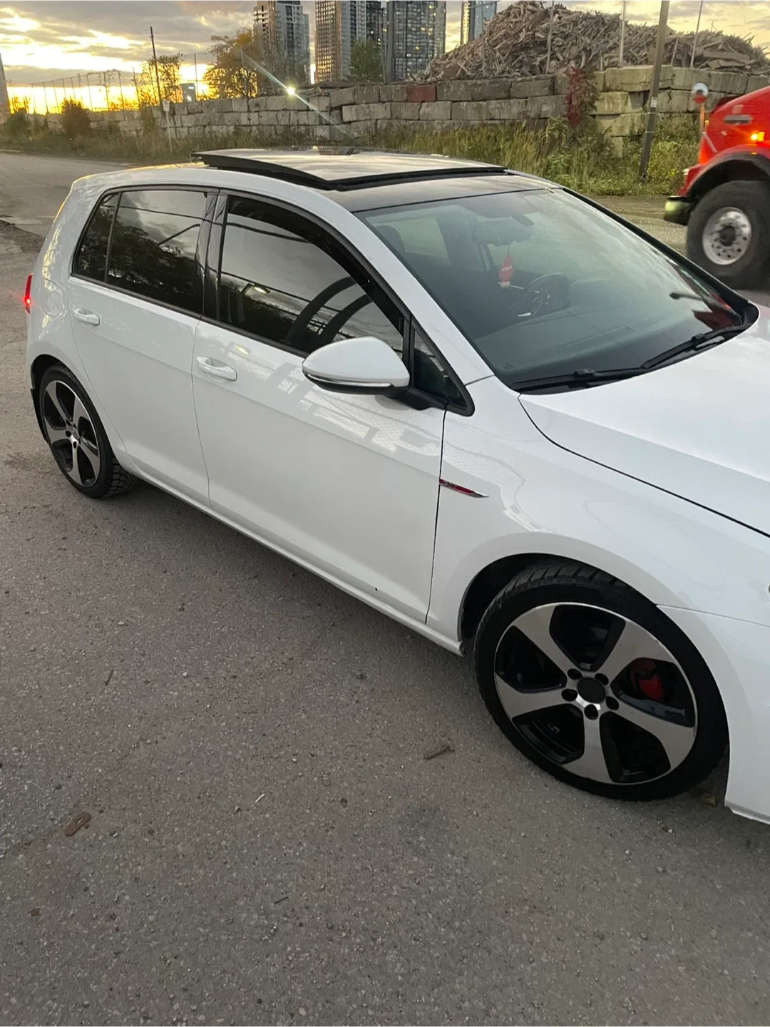 Volkswagen Golf GTD image indicator(2)