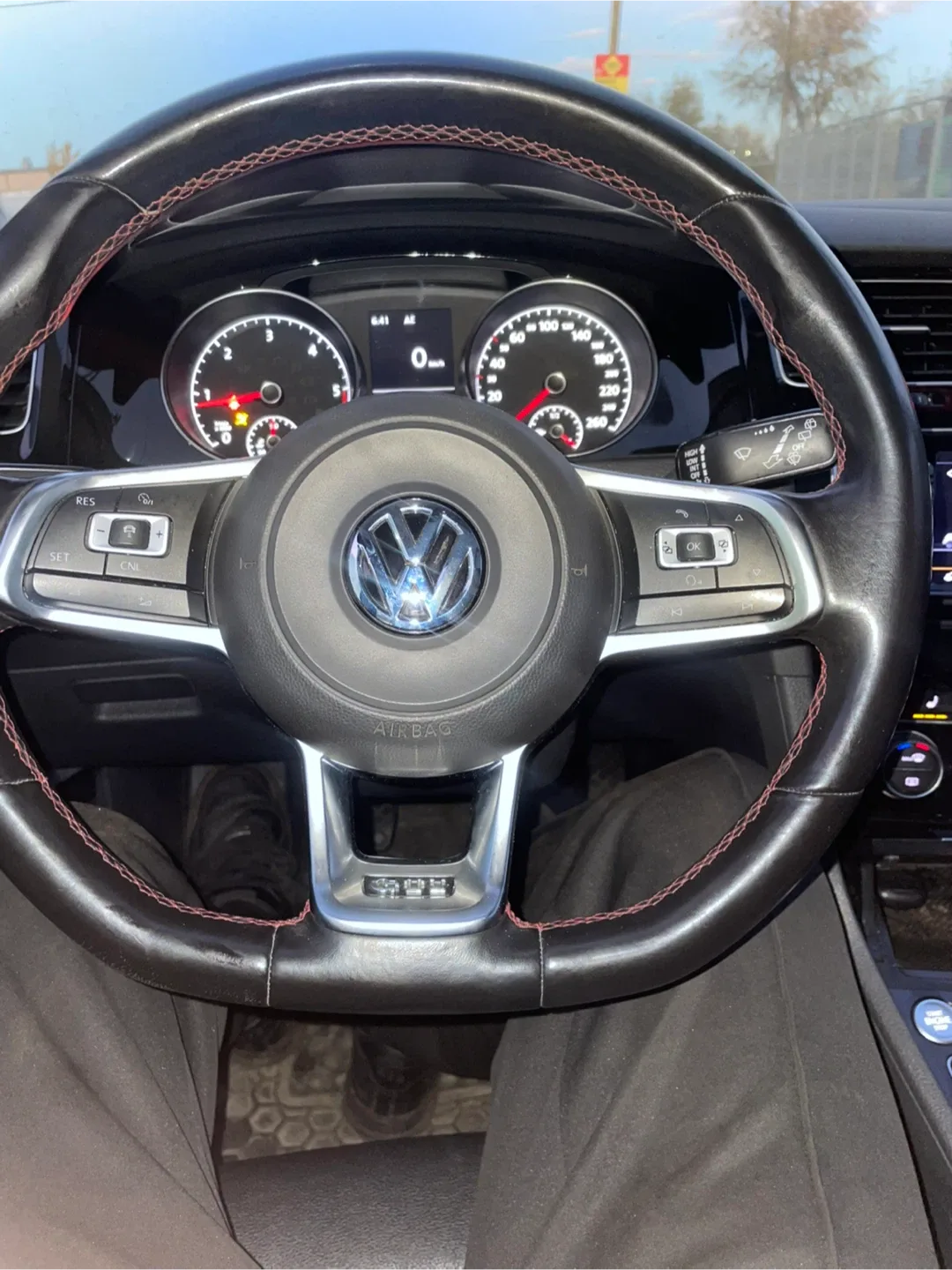 Volkswagen Golf GTD image indicator(3)