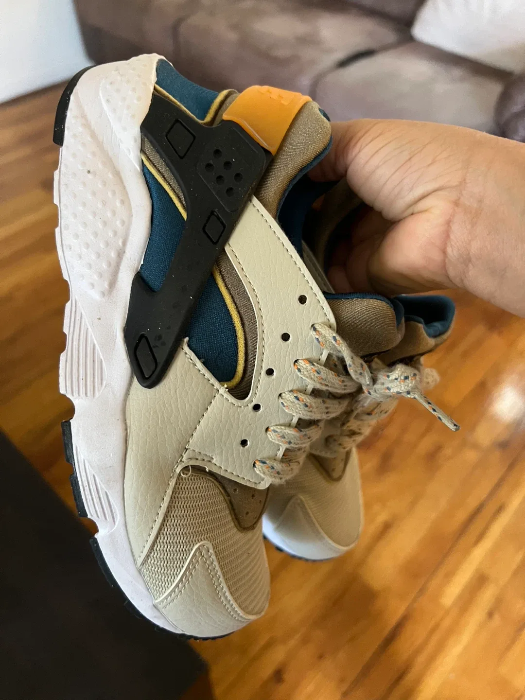 Nike Air Huarache Sneakers image indicator(3)