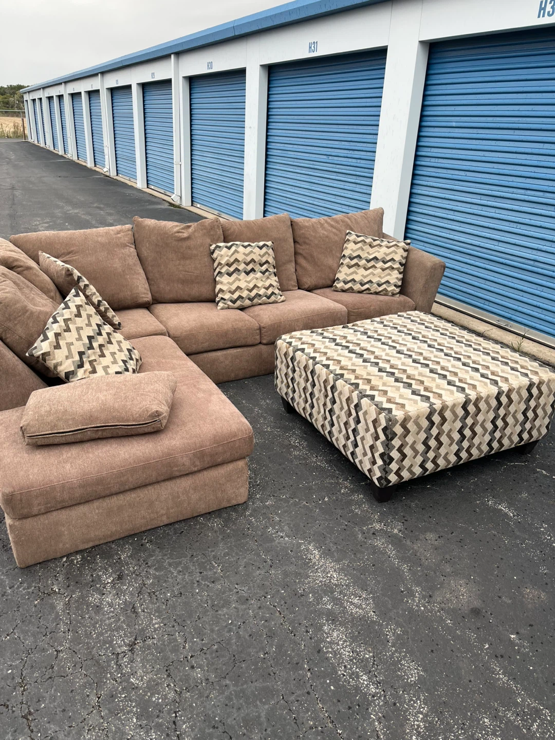 Brown Sectional Sofa with Ottoman - photo 3