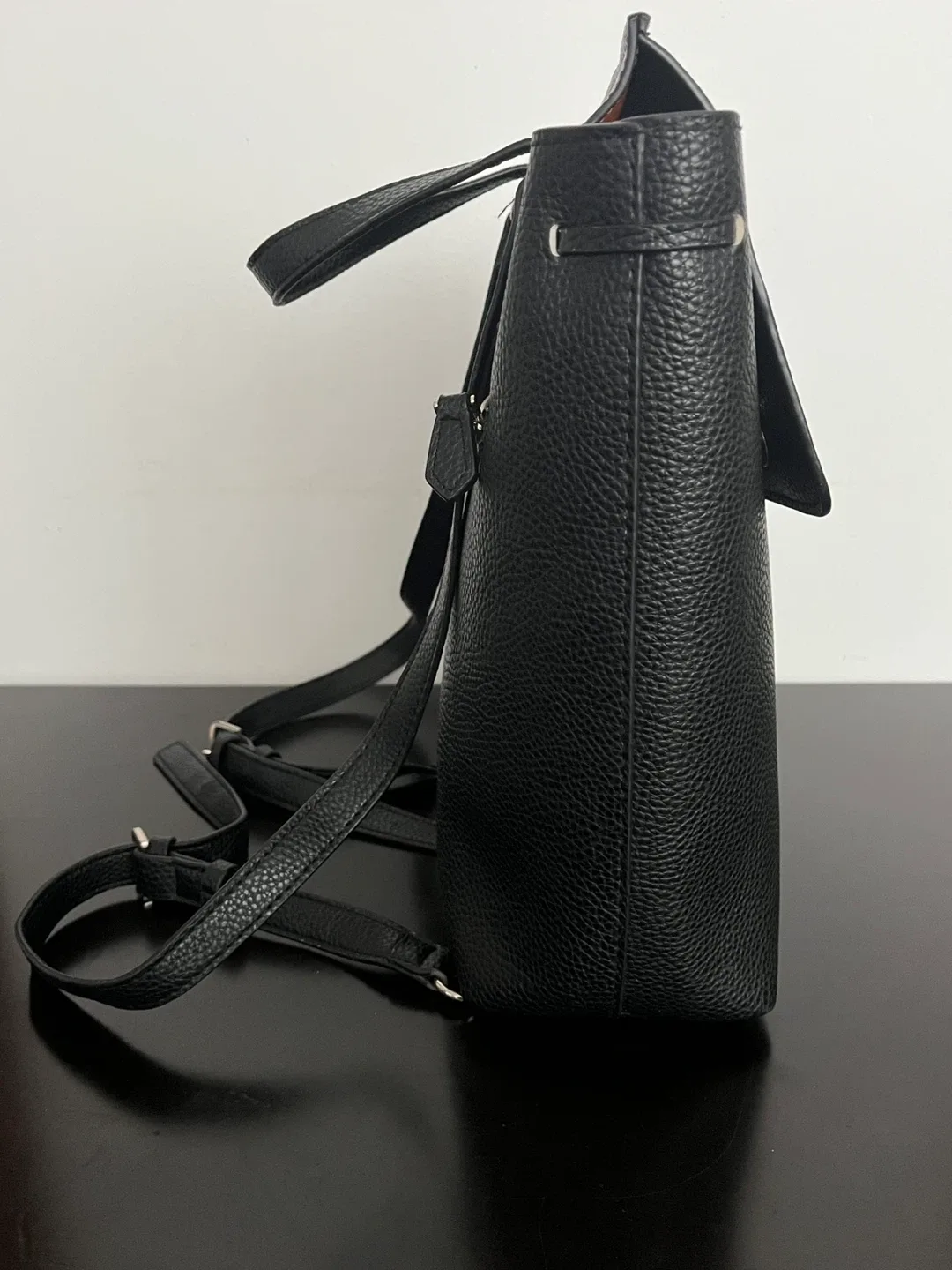 Guess Black Backpack image indicator(3)