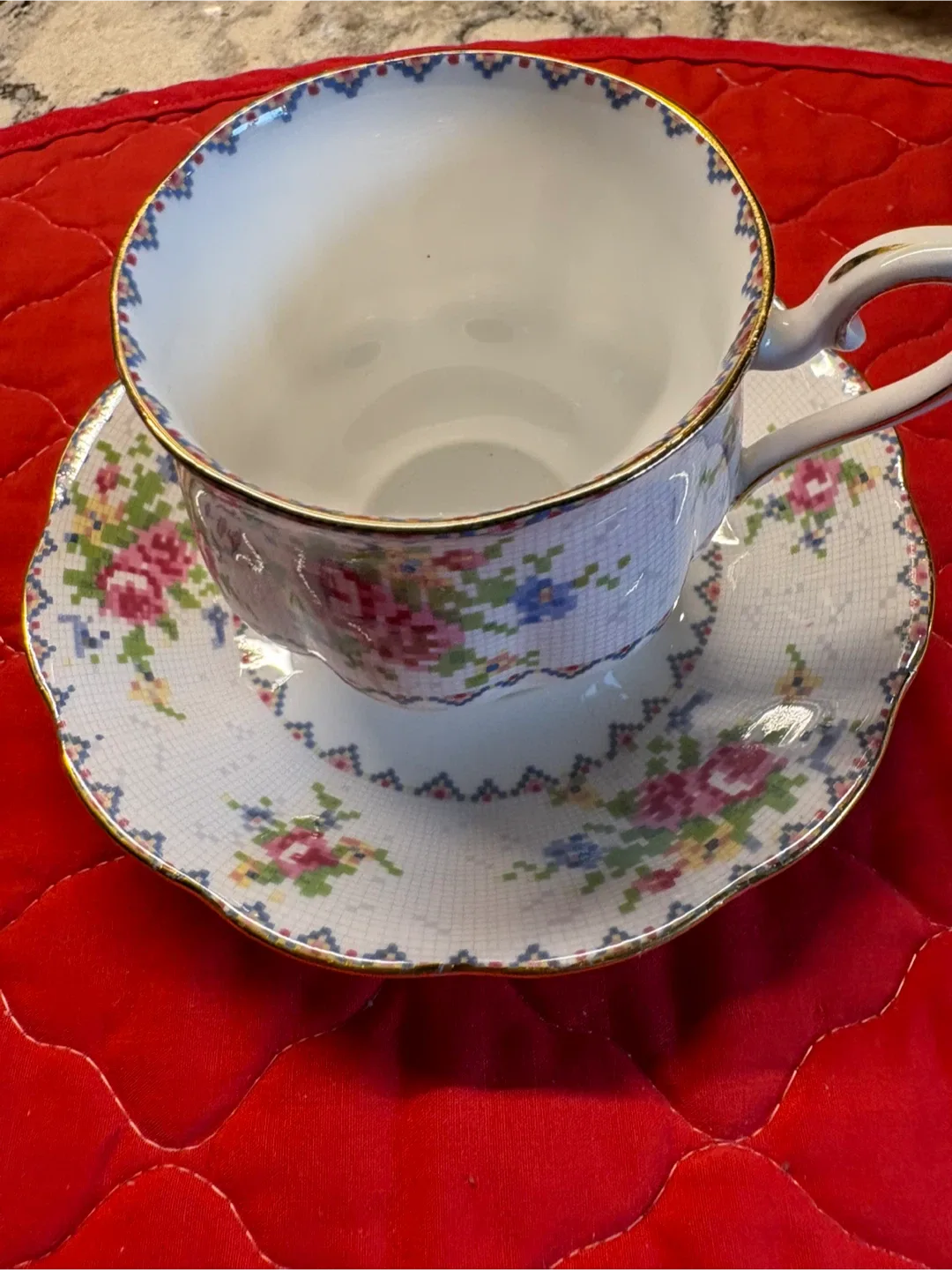 Royal Albert & Paragon Bone China Teacups image indicator(2)