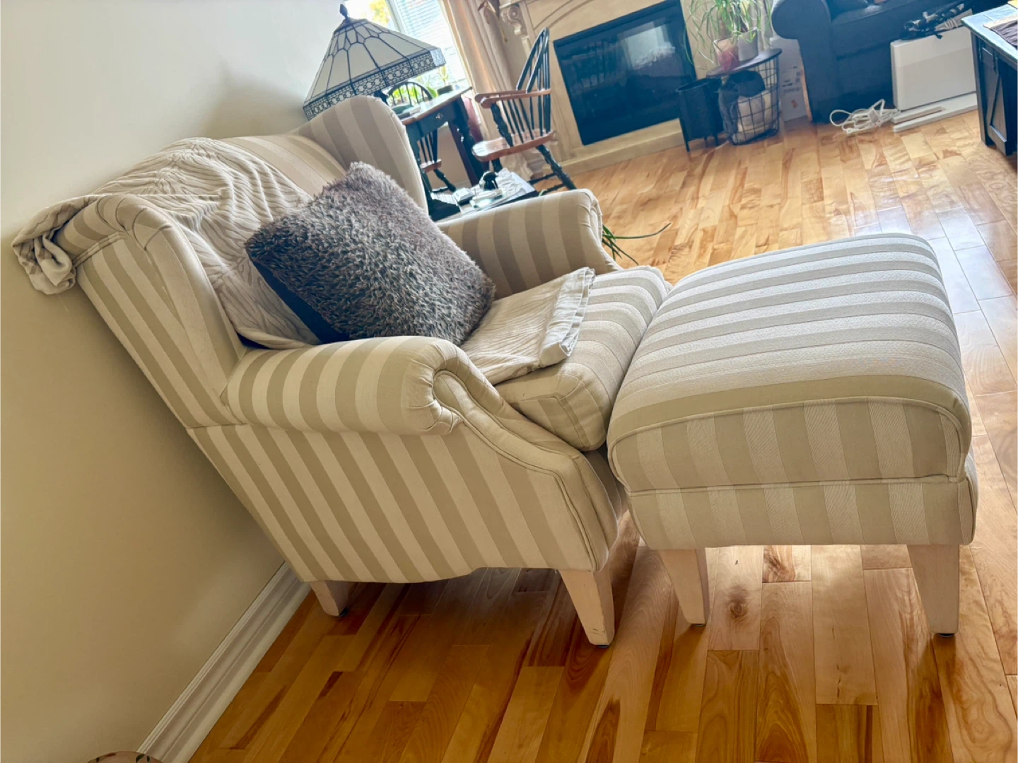 Striped Wingback Chair with Ottoman - photo 4