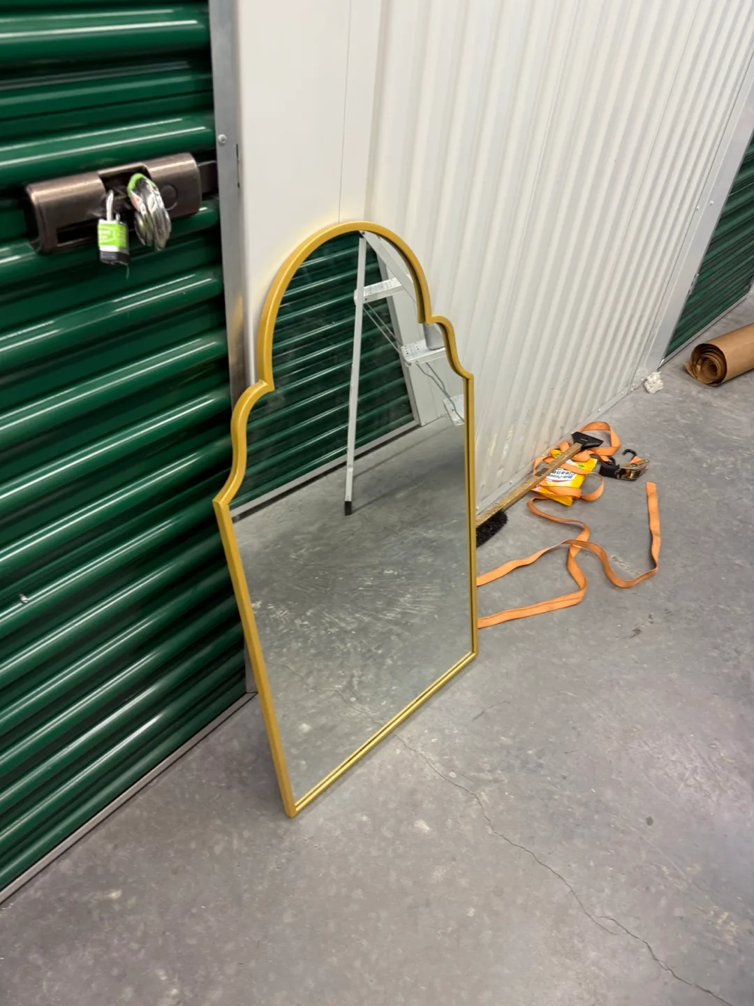 Gold Framed Wall Mirror image indicator(8)