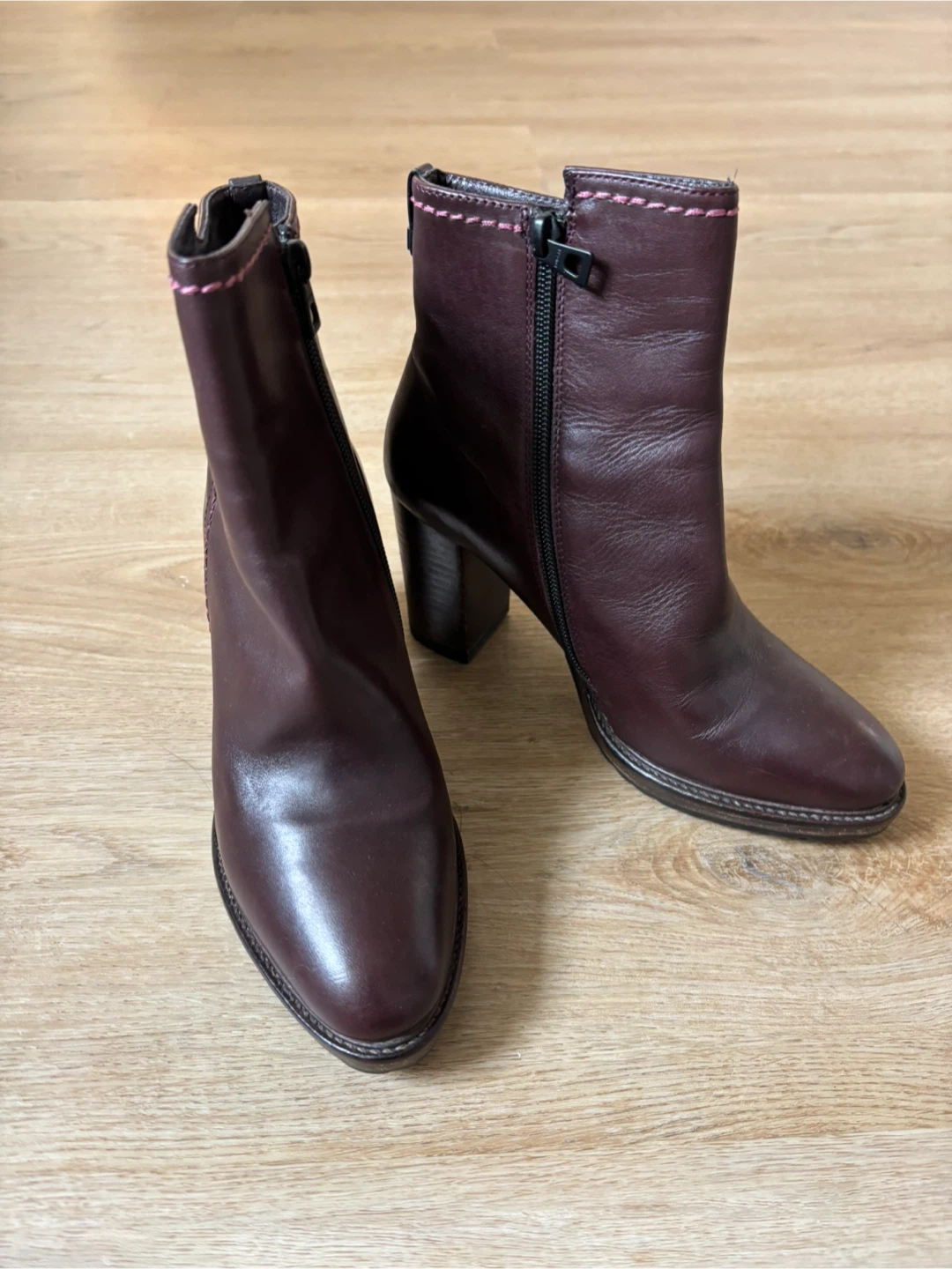 LUDSAK Leather Ankle Boots - Size 6