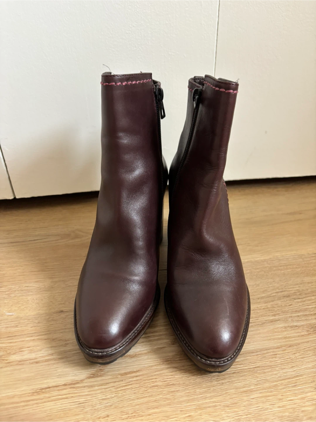 LUDSAK Leather Ankle Boots - Size 6 - photo 3