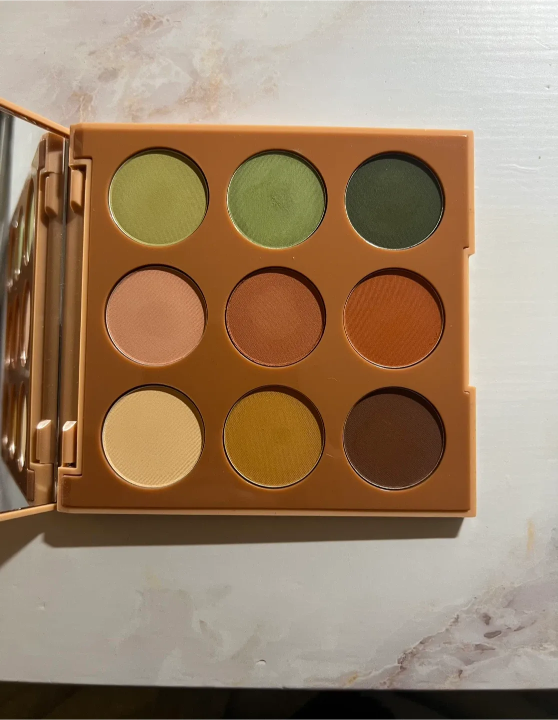 Morphe 9B Matte Essentials Eyeshadow Palette thumbnail